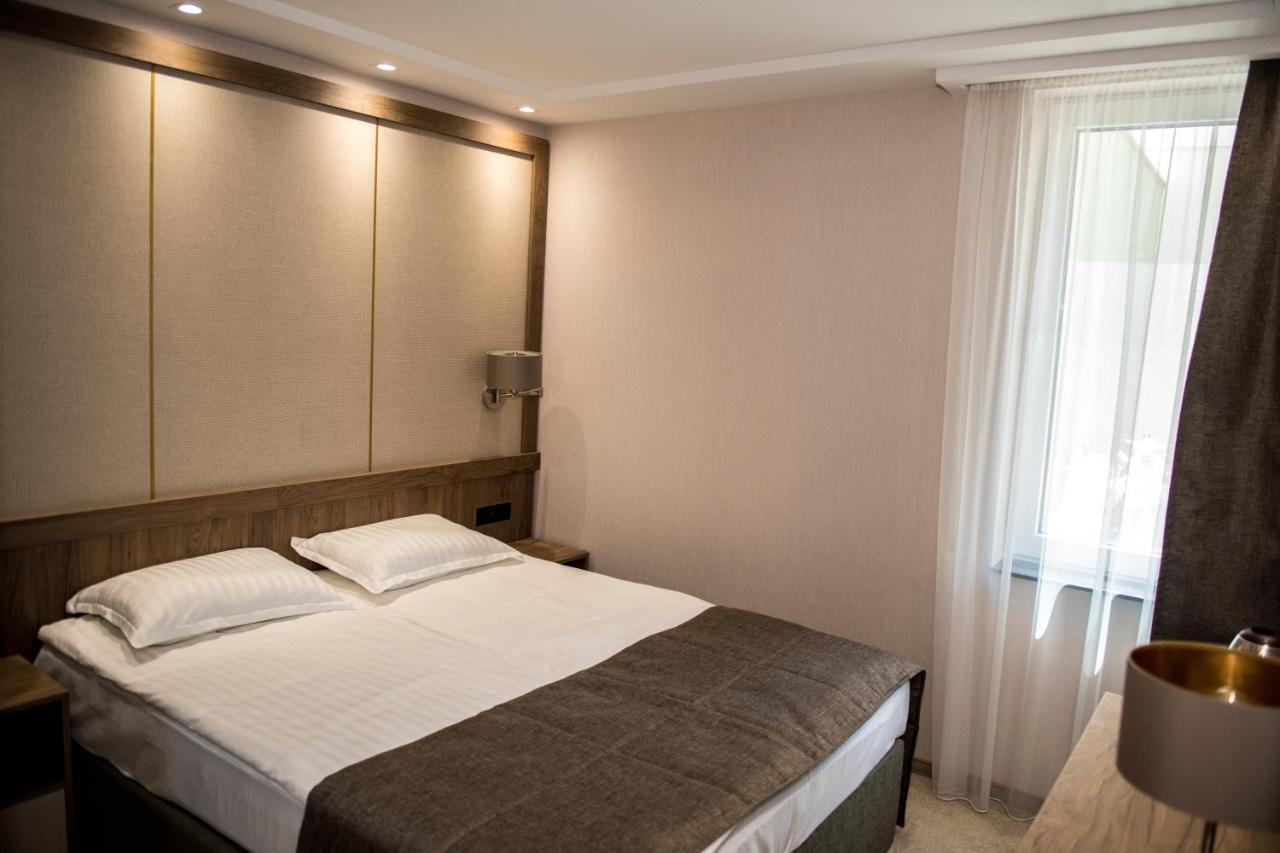 Arletti Hotel Roese Buitenkant foto