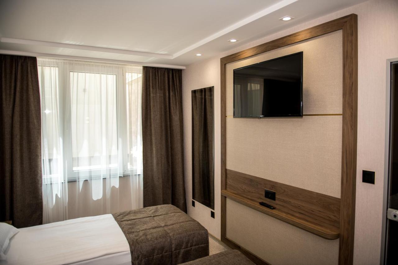 Arletti Hotel Roese Buitenkant foto