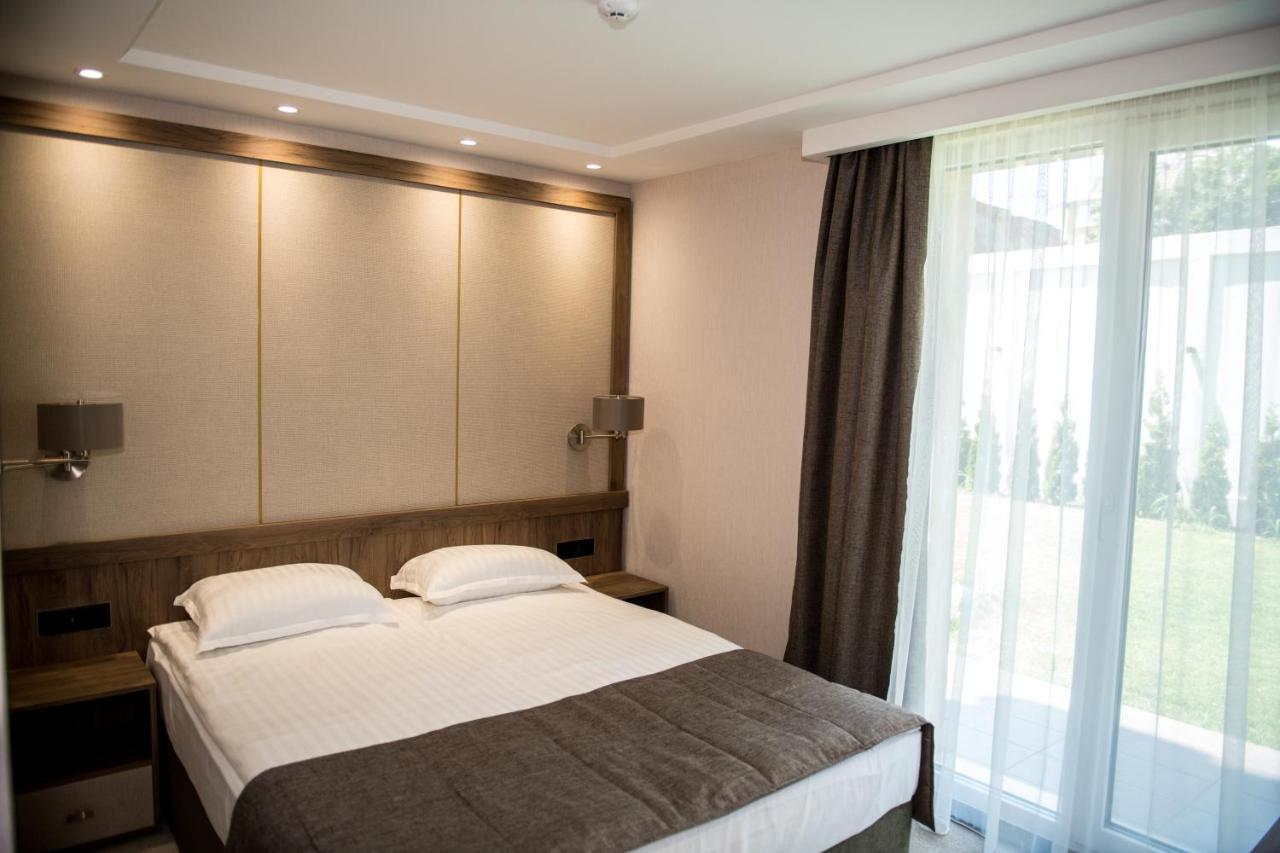 Arletti Hotel Roese Buitenkant foto